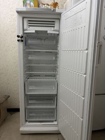 гладильный шкаф: Морозильник — 3