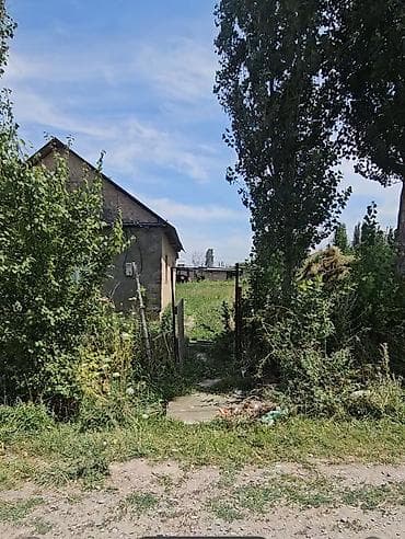 с участком: 6 соток, Для строительства — 3