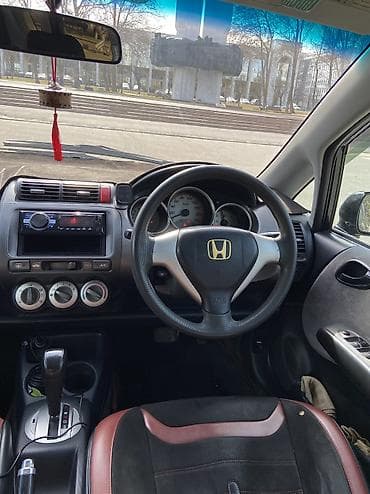 honda civic гибрид: Honda Fit: 2004 г., 1.3 л, Вариатор, Бензин, Хэтчбэк — 6