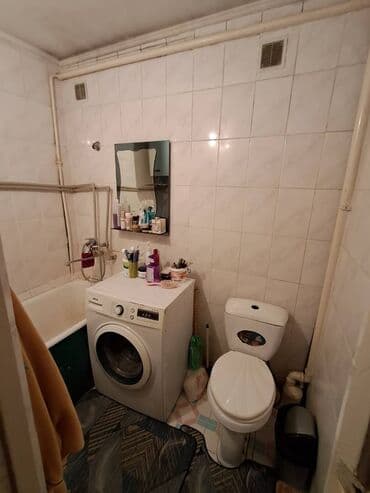 продам срочно 4 х комнатную квартиру: 2 комнаты, 2 м², 105 серия, 4 этаж, Евроремонт — 4