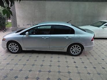 Honda Civic: 2006 г., Вариатор, Гибрид, Седан — 4