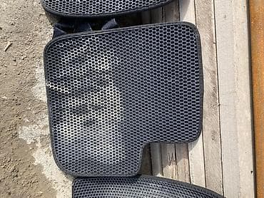 bmw 2 5: Плоские Eva Полики Для салона Toyota, цвет - Черный, Б/у — 4