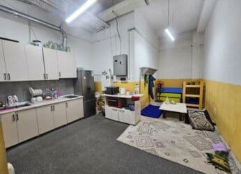 куплю дом под офис: 🔥🔥 СРОЧНАЯ ПРОДАЖА 🔥🔥 Комерческое помещение на цокольном этаже. В — 1