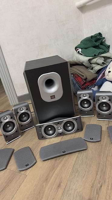 колонка gbl: JBL цена 30000сом — 1