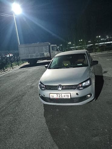 сr v: Volkswagen Polo: 2013 г., 1.6 л, Ручные, Бензин, Седан — 1