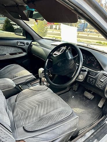 Продажа авто: Nissan Maxima: 1998 г., Автомат, Бензин, Седан — 6
