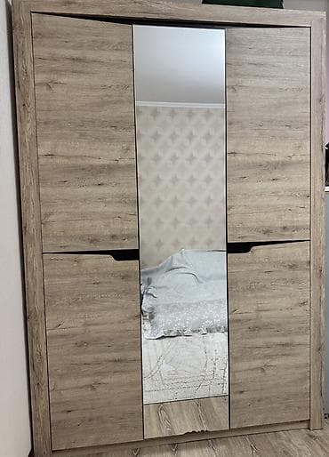 Спальный гарнитур, Б/у, Двуспальная кровать, Шкаф, Комод, Белоруссия, Самовывоз, цвет - Бежевый