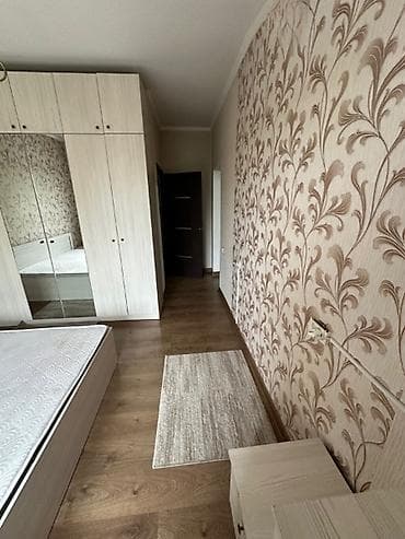 76: 2 комнаты, 42 м², 8 мкр Индивидуалка, 6 этаж, Старый ремонт — 6
