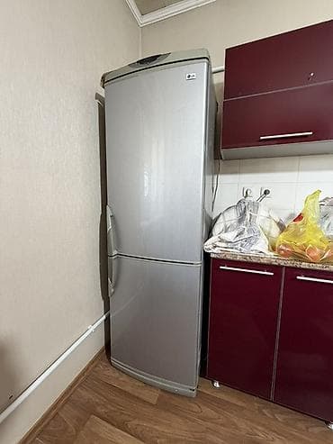 deepcool pf: Холодильник LG нофроз, двухкамерный, серебристый (серый металл). - — 1