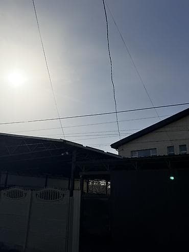 дом на калеса: Продаётся жилой дом с большим навесом и закрытым двором. 170м2 — 2