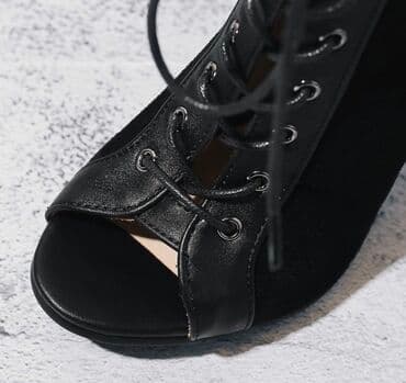 танцевальный туфли: Туфли для танцев Хилсы 
Новые!
Размер: 37
Длина каблука: 9см — 4