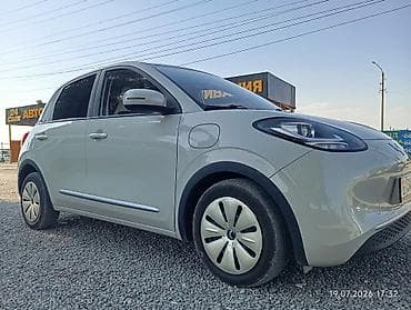 Транспорт: BYD M6: 2023 г., 2 л, Автомат, Электромобиль, Хэтчбэк — 8