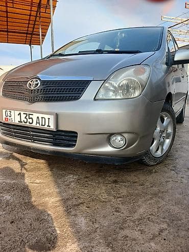 купить машину малолитражку: Компактвэн/хэтчбек серебристого цвета. Основные особенности: - — 2