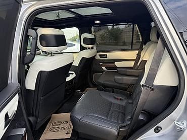 360: Toyota Sequoia: 2023 г., 3.5 л, Автомат, Гибрид, Внедорожник — 9