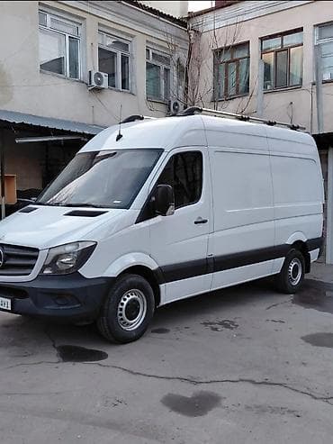 порог степ: Легкий грузовик, Mercedes-Benz — 1