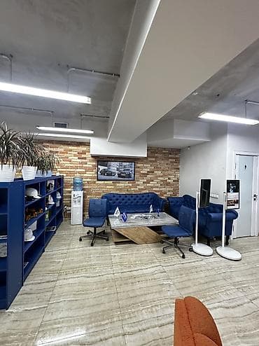 офисы в аренду: Аренда офисов, 170 м², В бизнес центре, 1 линия, С оборудованием, С системой безопасности — 3