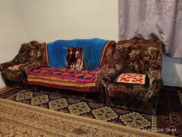 ош бу диван: Комплект мягкой мебели, Б/у, Самовывоз, цвет - Коричневый — 1