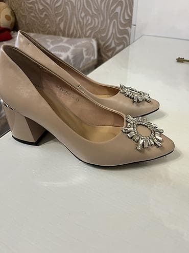 Туфли: Туфли, 37, Loro Piana, Б/у, цвет - Бежевый, Самовывоз — 5