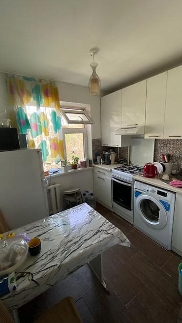 3 комнаты, 58 м², 5 мкр 104 серия, 3 этаж, Косметический ремонт