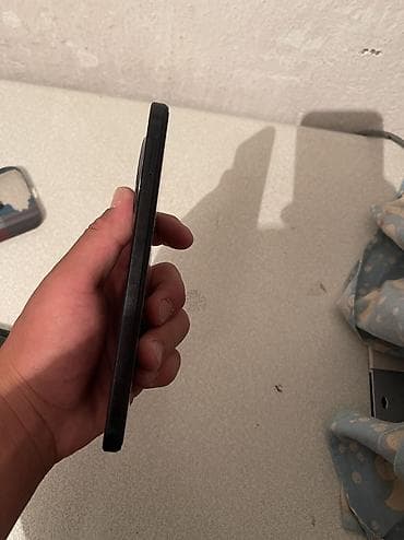 Техника жана электроника: Redmi, Redmi A3, Колдонулган, 128 ГБ — 2