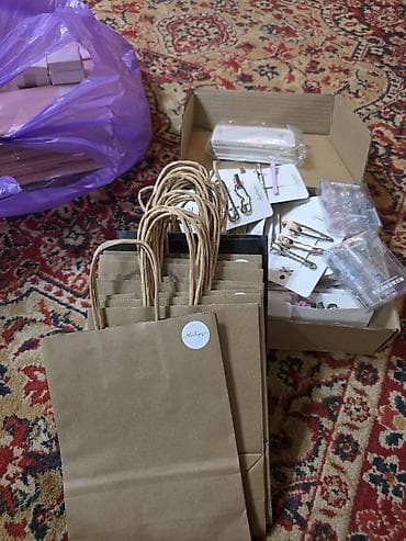 Аппараты для стирки ковров: Распродажа! Розовая коробка 300с, белые коробки по 60с, заколки за 3шт — 6