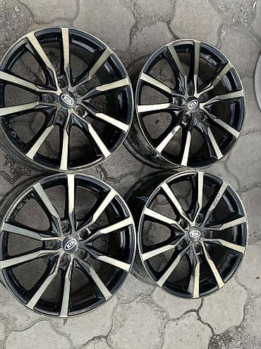 17: Литые Диски R 17 Kia, Комплект, отверстий - 5, Б/у — 1