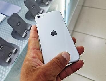 iphone se1: IPhone SE, Б/у, 128 ГБ, Белый, Наушники, Зарядное устройство, Защитное стекло, 74 % — 4