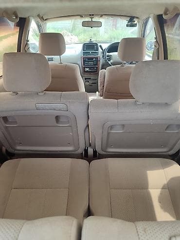 ford taurus: Toyota Ipsum: 2000 г., 2 л, Автомат, Бензин, Минивэн — 3