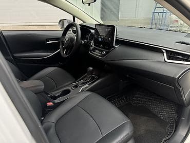Продажа авто: Toyota Corolla: 2021 г., 1.8 л, Вариатор, Гибрид, Седан — 5