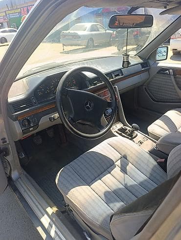 ролики на мерс 124: Mercedes-Benz W124: 1991 г., 2.3 л, Механика, Бензин, Седан — 7