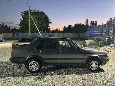 т2 транспортер: Volkswagen Jetta: 1994 г., Седан — 1