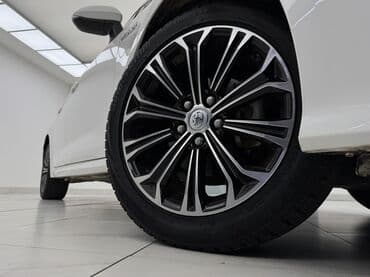 тайота авенсис универсал 1 8: Toyota Corolla: 2022 г., 1.8 л, Вариатор, Гибрид, Седан — 4