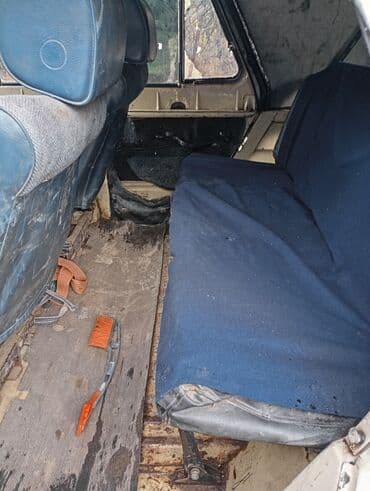 продажа авто в бишкеке и по всему кыргызстану: УАЗ 469: 2004 г., 2.5 л, Механика, Бензин, Внедорожник — 14