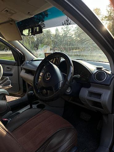 лехковой машина: Mazda 3: 2004 г., 1.5 л, Автомат, Бензин, Хэтчбэк — 7