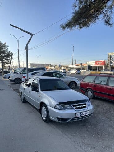 Daewoo Nexia: 2012 г., 1.6 л, Механика, Бензин, Седан