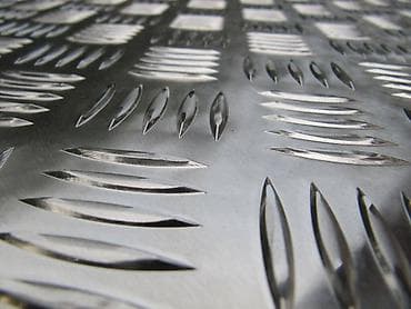 нержавейку: Лист рифленый Размер: 1.5х6; 1.25х2.5; 1.5х3; 1.25х6. мм — 1