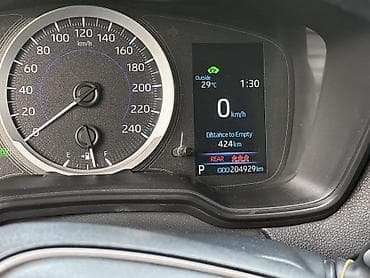 Унаа: Toyota Corolla: 2019 г., 1.8 л, Вариатор, Гибрид — 6