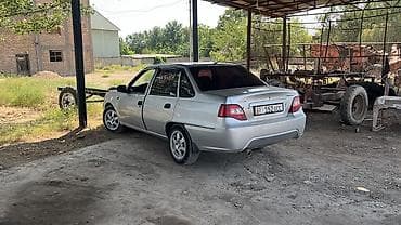 Унаа: Daewoo Nexia: 2011 г., 1.5 л, Кол менен иштөөчү, Бензин, Седан — 4