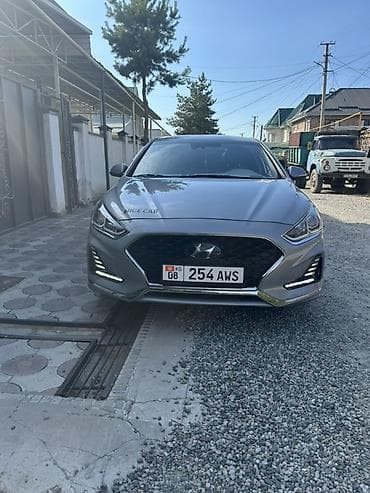 тракторные агрегаты: Hyundai Sonata: 2023 г., 2 л, Автомат, Газ, Седан — 2