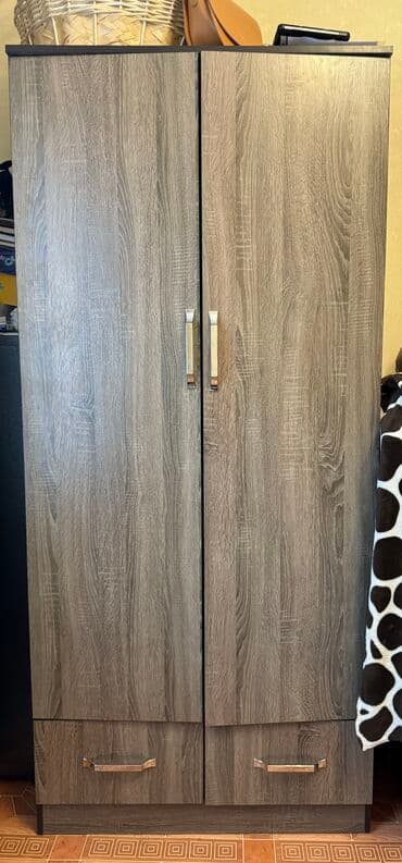 Продаю шифоньер