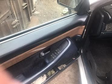 ларго продаю: Audi 100: 1989 г., Седан — 7