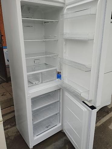 mini refrigerator: Холодильник Indesit, Б/у, Двухкамерный, De frost (капельный), 60 * 1800 * 60 — 3