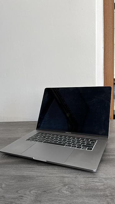 macbook pro 15 2015 купить: Apple MacBook Pro 15" (серый космос) - Экран Retina, тонкие рамки — 4