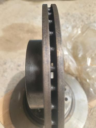 honda e: Предний тормозной диск Land Rover 2001 г., Б/у, Оригинал — 1