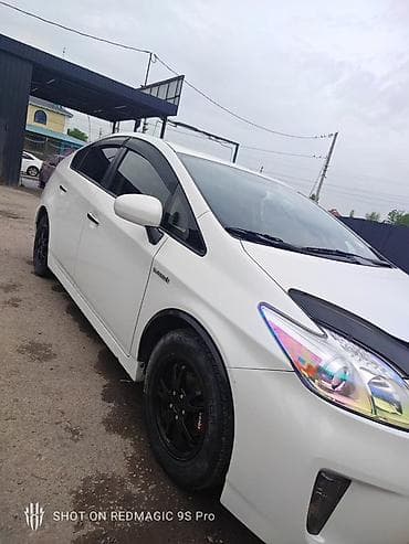 toyota prius 2013: Toyota Prius: 2013 г., 1.8 л, Вариатор, Гибрид, Хэтчбэк — 3