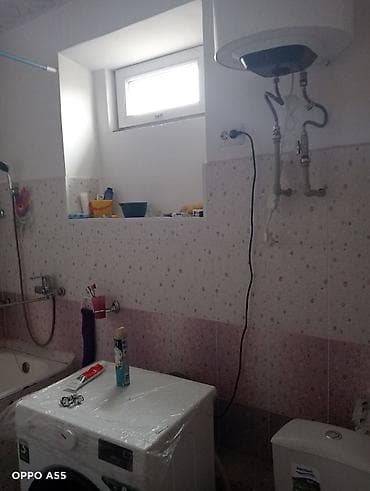 3 комнаты, 57 м², 2 этаж, Старый ремонт