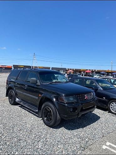 Mitsubishi Pajero Sport: 2000 г., 3 л, Автомат, Газ, Внедорожник