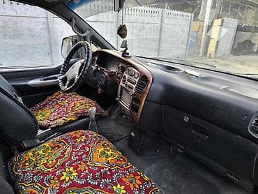 step 2: Hyundai Starex: 2001 г., 2.5 л, Механика, Дизель, Минивэн — 4