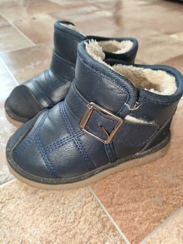 фирменный обувь: Продаётся б/у обувь в хорошем состоянии. Серые ботинки Размер 8 (по — 2