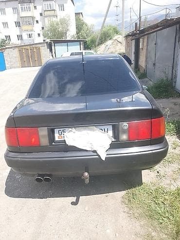Audi 100: 1992 г., Механика, Бензин, Седан — 3